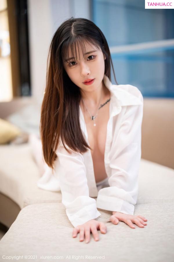 甜熙Dora  新人模特甜熙Dora 经典的白衬衫系列第42张图片